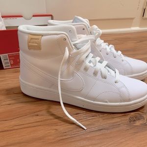 Nike Court Royale 2 Mid
